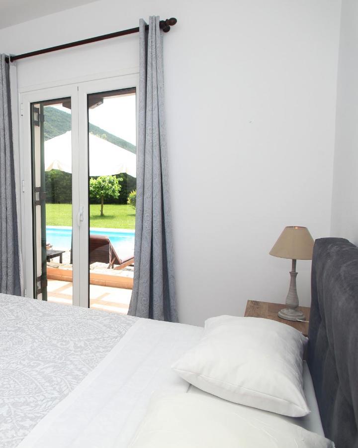 Echinades Resort Vasiliki  Luaran gambar